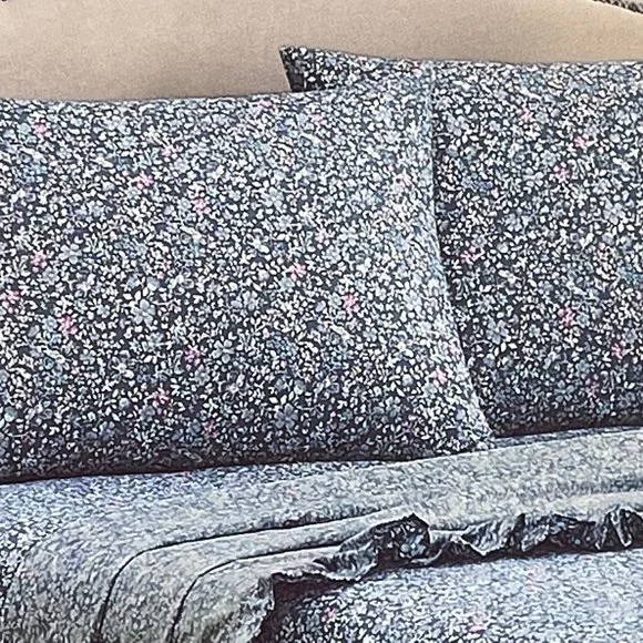 The FARMHOUSE Shabby Chic RUFFLED BLUE PINK FLORAL QUEEN Sheet Set  (BLUE BKGD) - Picture 3 of 8